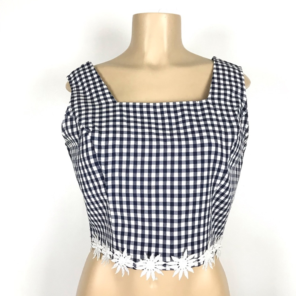 Vintage Crop Top Size 9.  A1-26